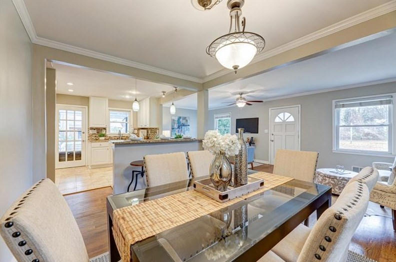 2316 Poplar Springs Dr, Atlanta GA  30319-3942 exterior