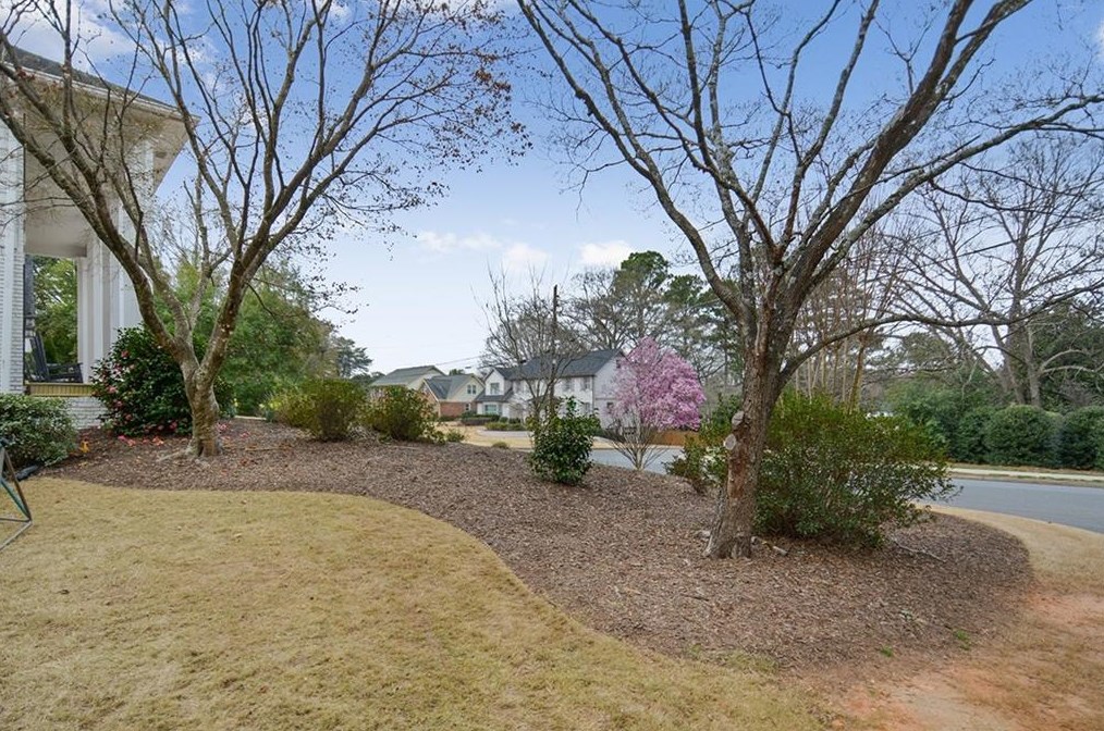 5387 Redfield Rd, Atlanta GA 30338-3723 exterior