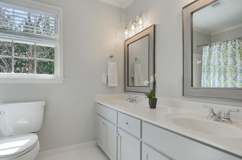 5387 Redfield Rd, Atlanta GA 30338-3723 exterior