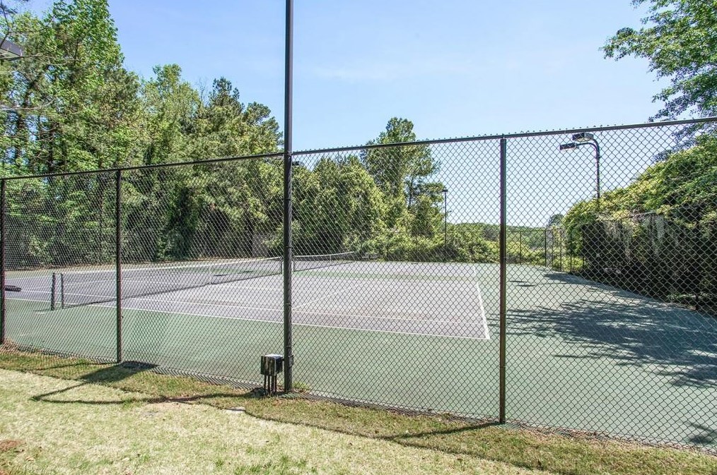 4311 Pine Heights Dr, Atlanta GA  30324-2848 exterior