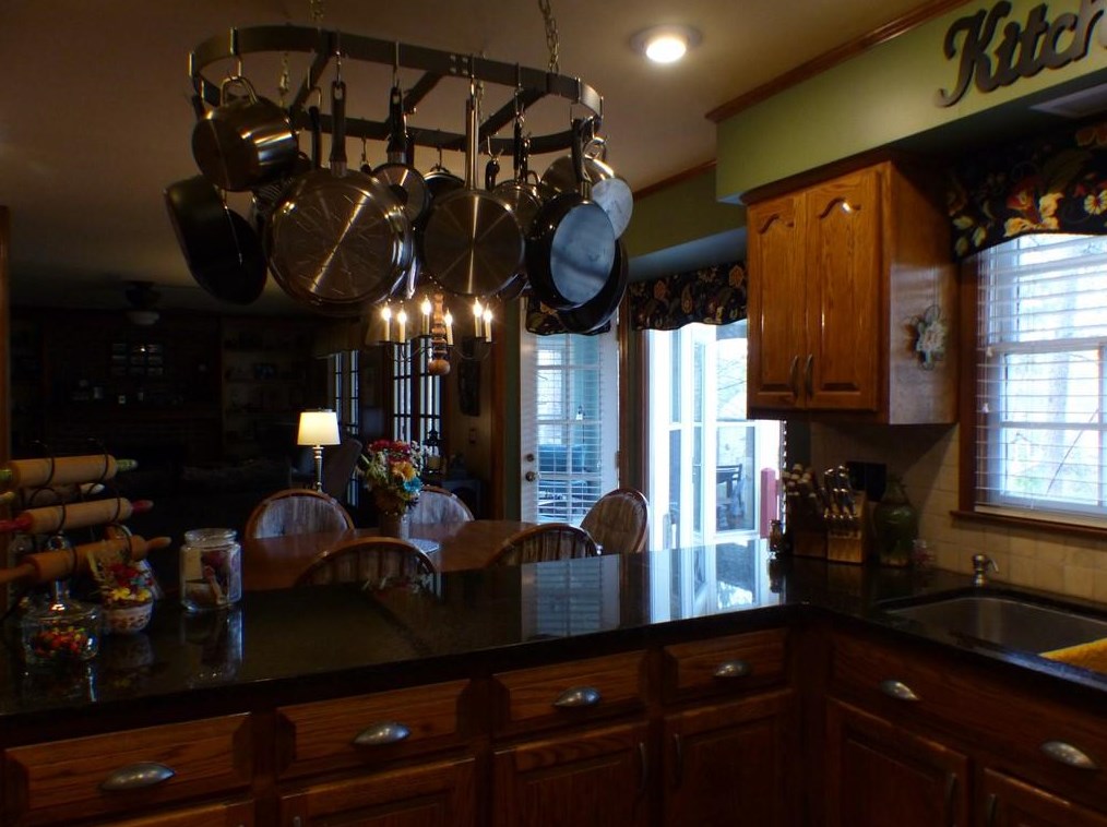 280 Sarah Ln, Lawrenceville GA 30046-7458 exterior