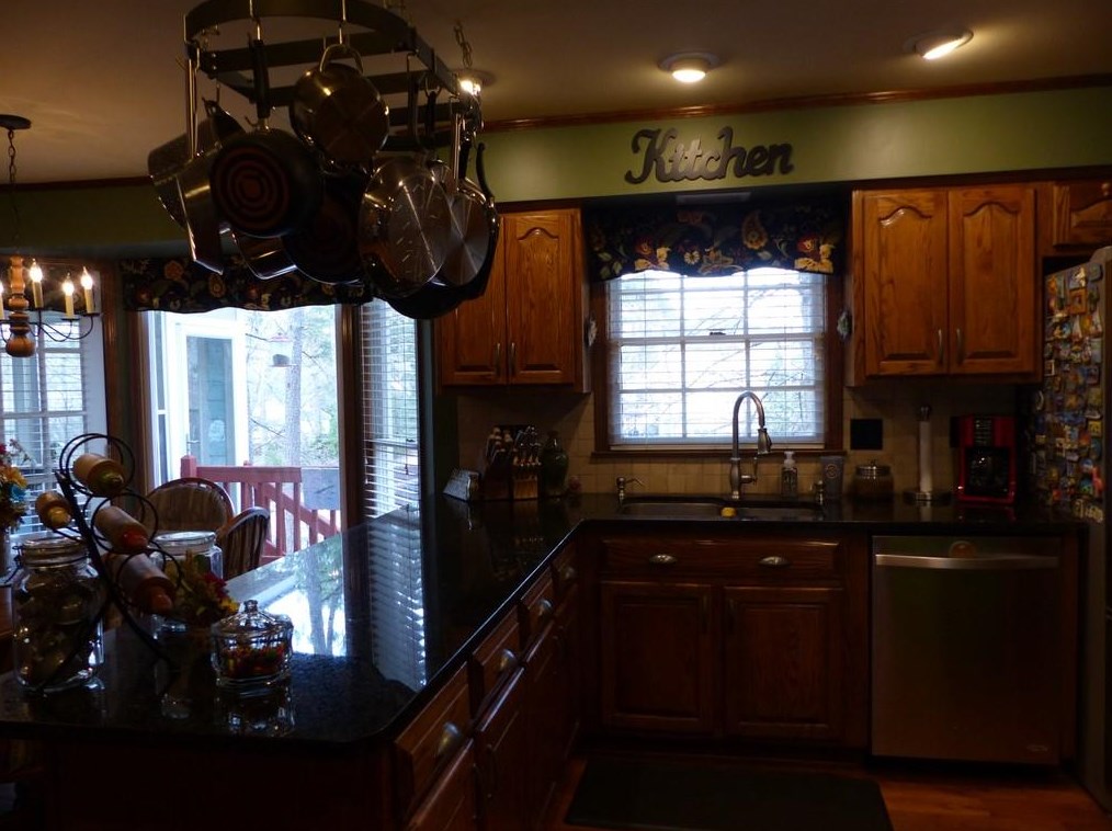 280 Sarah Ln, Lawrenceville GA 30046-7458 exterior