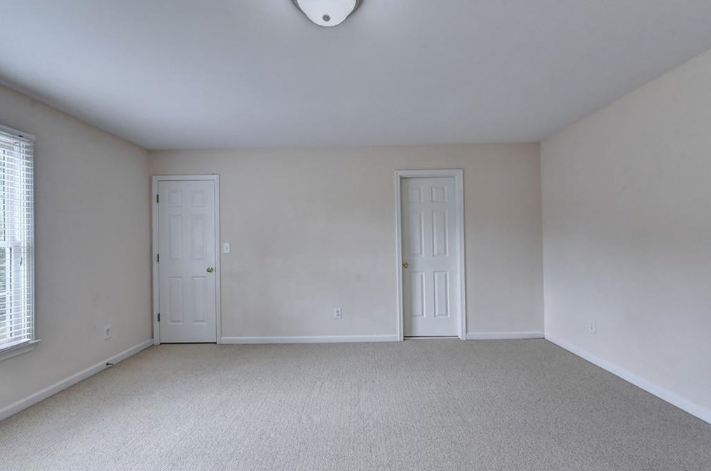 12512 Huntington Trce Ln, Alpharetta GA 30005-7504 exterior