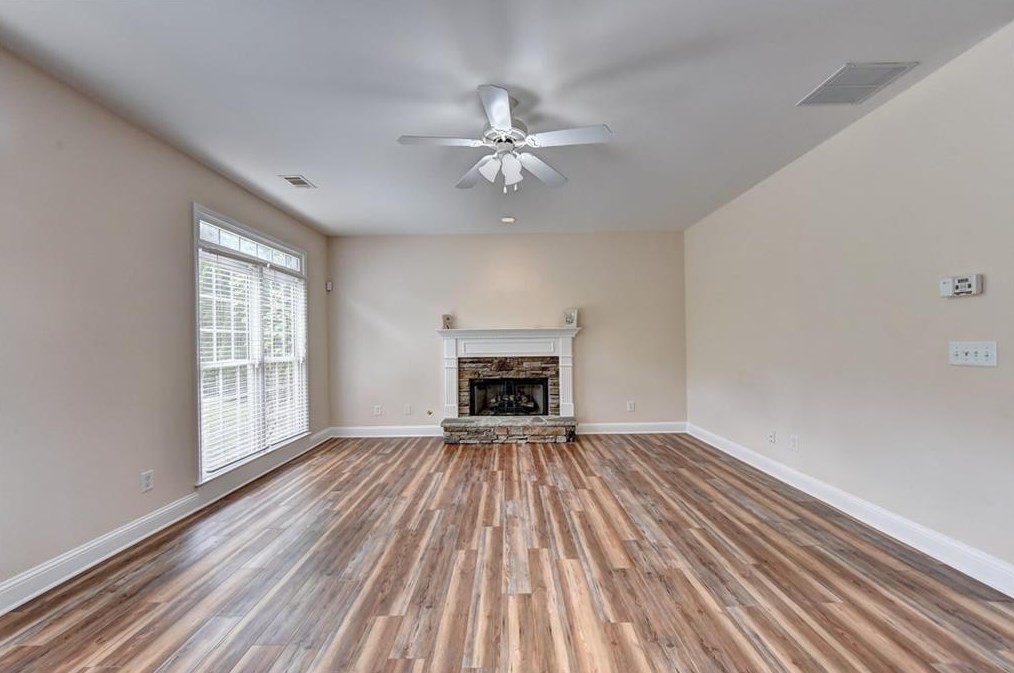 12512 Huntington Trce Ln, Alpharetta GA 30005-7504 exterior