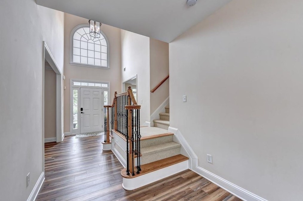 12512 Huntington Trce Ln, Alpharetta GA 30005-7504 exterior