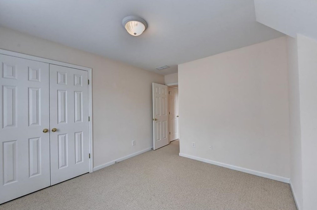 12512 Huntington Trce Ln, Alpharetta GA 30005-7504 exterior