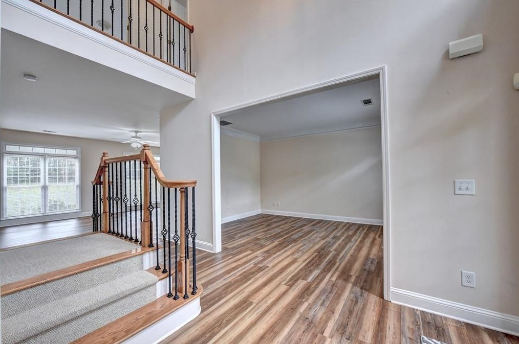 12512 Huntington Trce Ln, Alpharetta GA 30005-7504 exterior