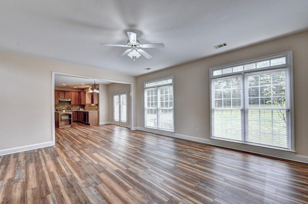 12512 Huntington Trce Ln, Alpharetta GA 30005-7504 exterior