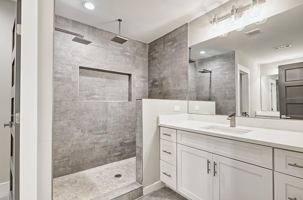 2039 Glendale Dr, Decatur GA  30032-5807 exterior