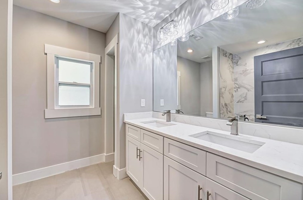 2039 Glendale Dr, Decatur GA  30032-5807 exterior