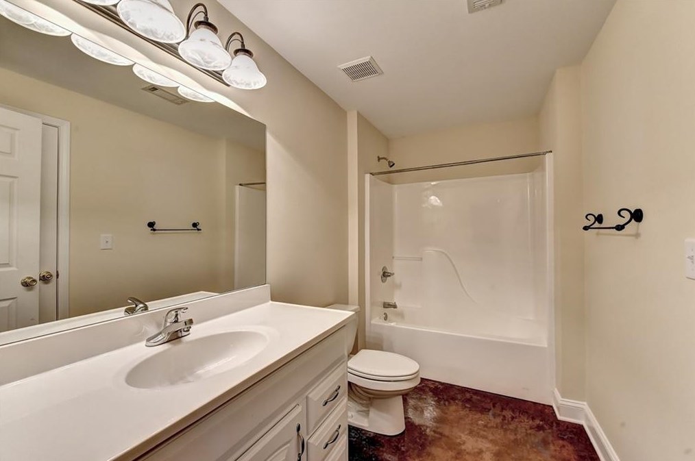 1630 Heatherglade Ln, Lawrenceville GA 30045-9757 exterior