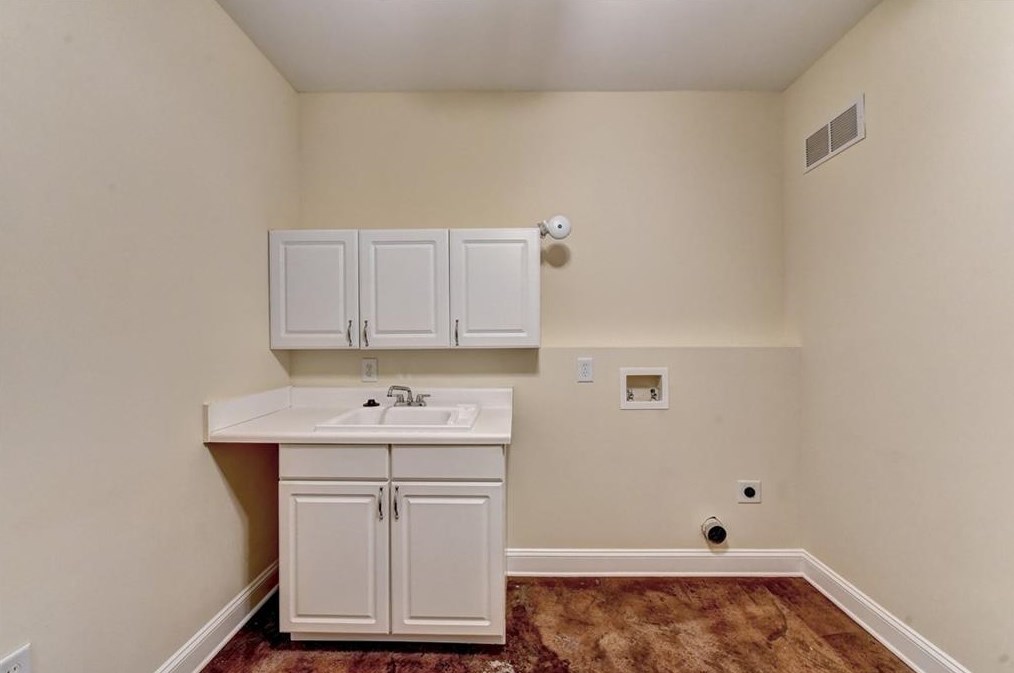 1630 Heatherglade Ln, Lawrenceville GA 30045-9757 exterior