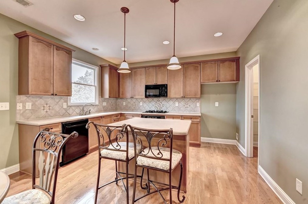 1630 Heatherglade Ln, Lawrenceville GA 30045-9757 exterior