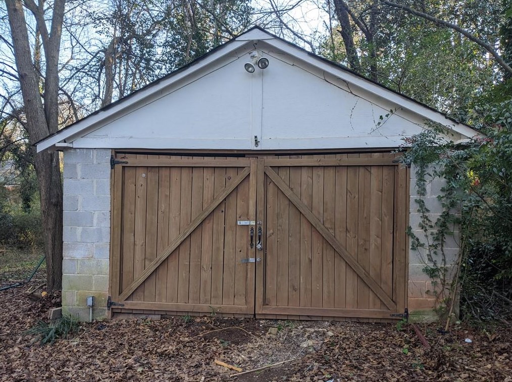 3413 Bennington Dr, Decatur GA  30032-2561 exterior