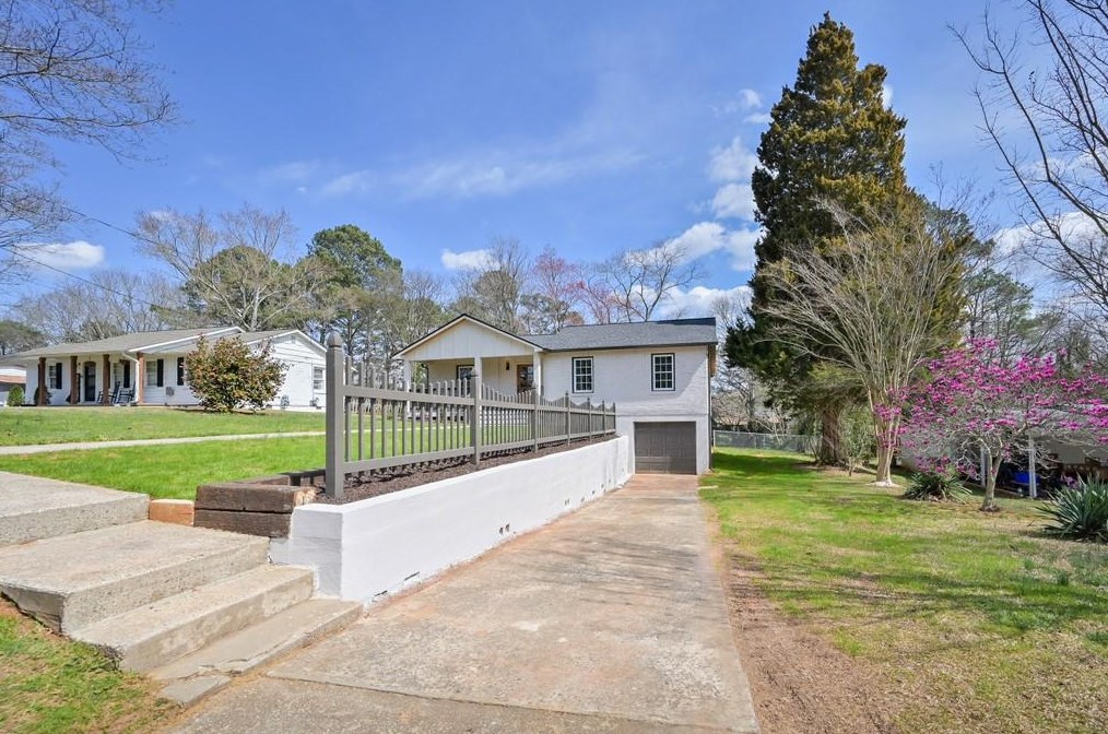 3242 Highland Dr, Smyrna GA  30080-3736 exterior