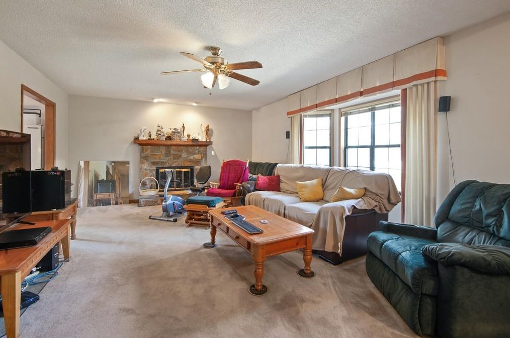 4060 Gann Rd, Smyrna GA  30082-3808 exterior