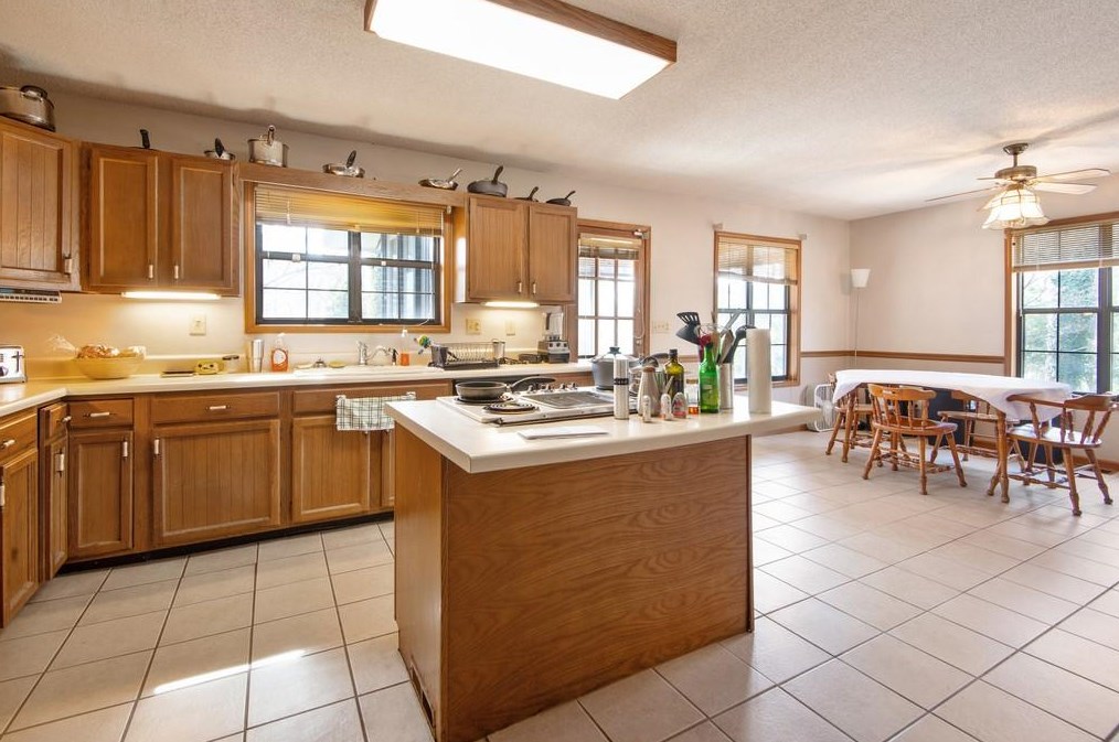 4060 Gann Rd, Smyrna GA 30082-3808 exterior