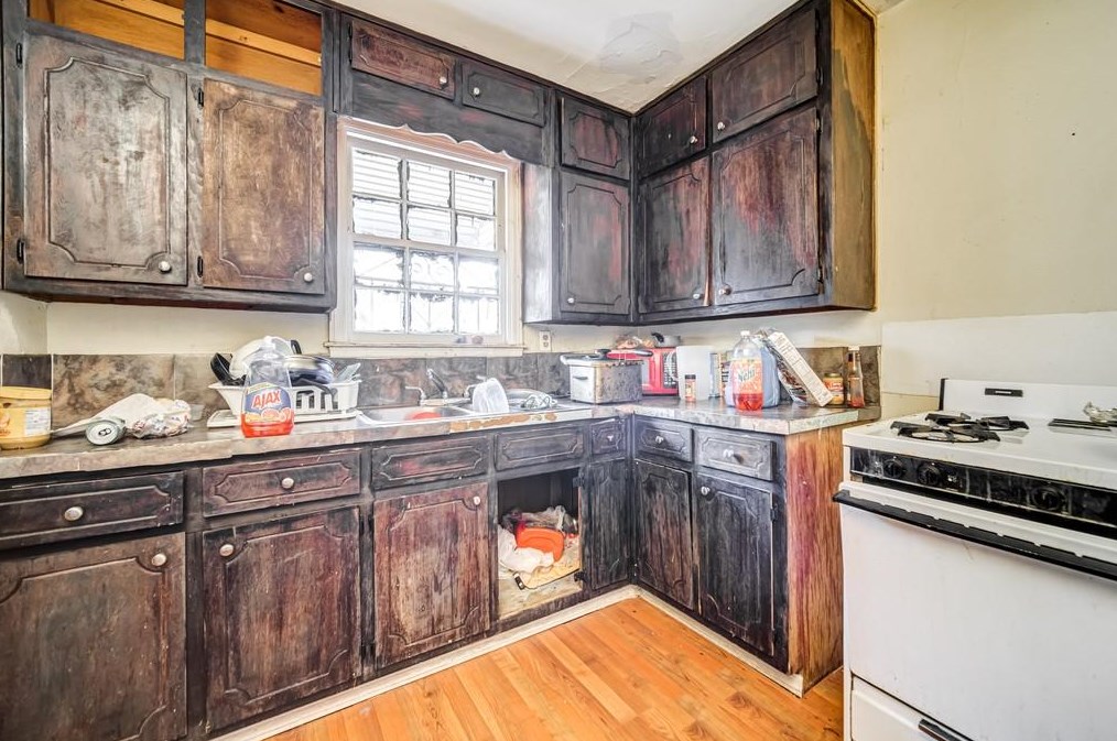 3312 Glenwood Rd, Decatur GA  30032-4274 exterior