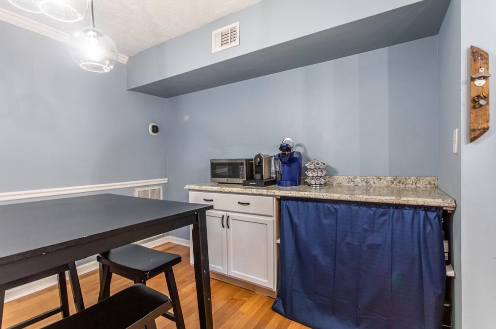 2076 Brian Way, Decatur GA  30033-3830 exterior