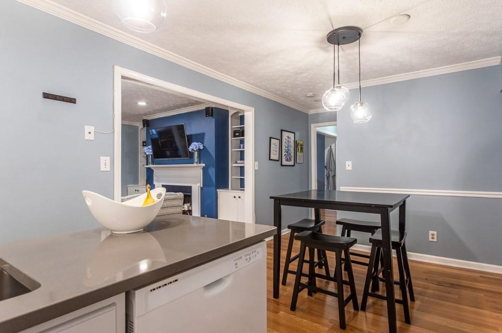 2076 Brian Way, Decatur GA  30033-3830 exterior