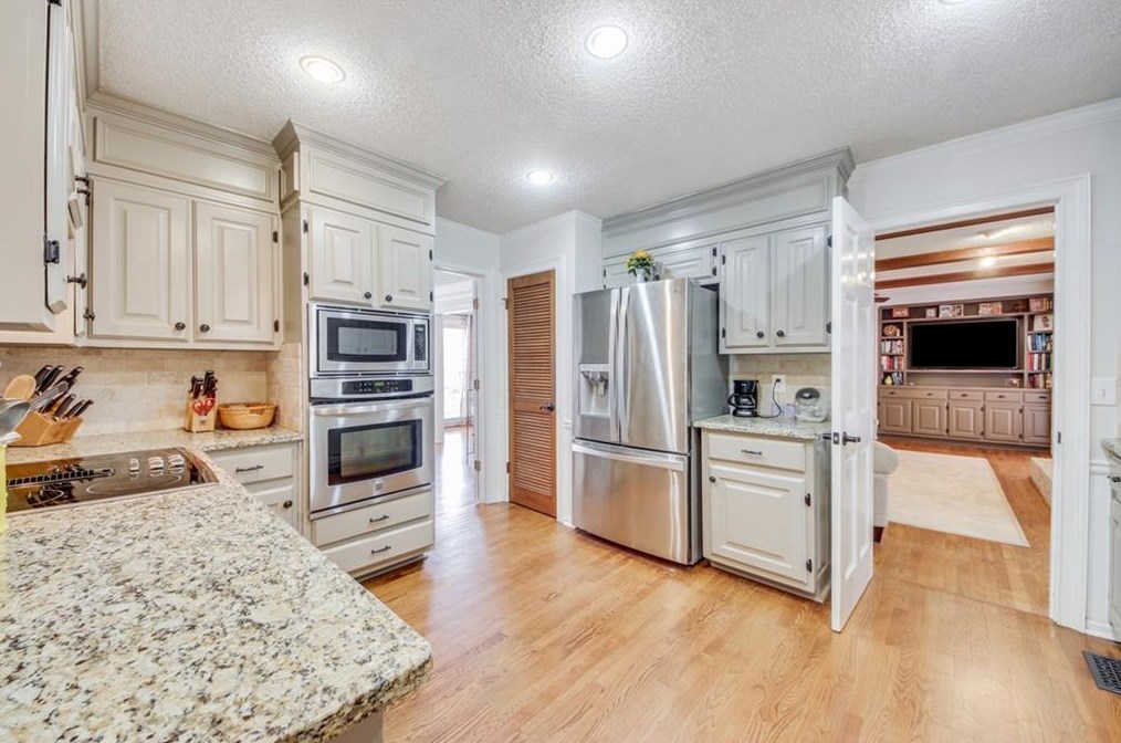 3525 Aubusson Trce, Alpharetta GA 30022-5225 exterior