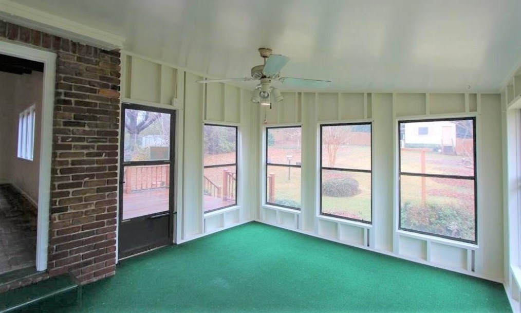 1643 Spruce Valley Dr, Decatur GA  30033-2503 exterior