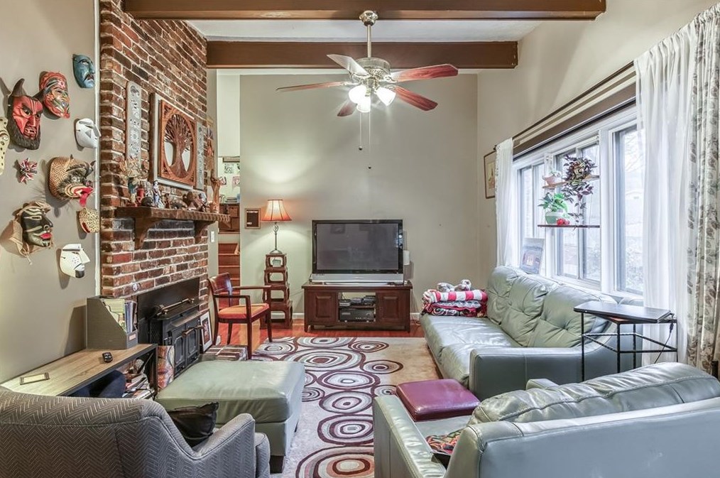 1643 Spruce Valley Dr, Decatur GA  30033-2503 exterior