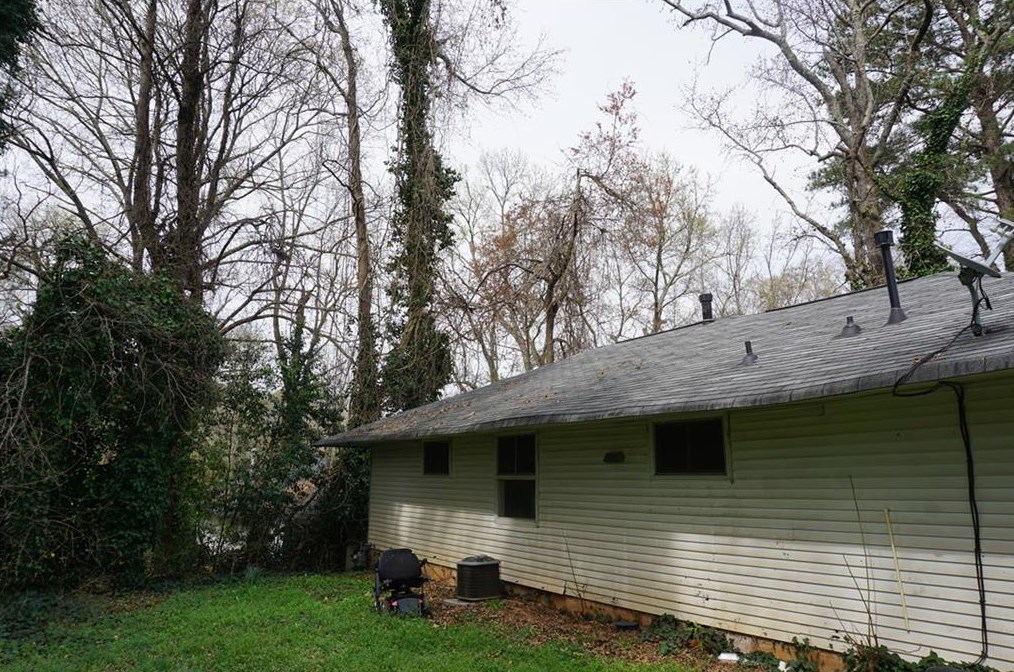 2703 Ellen Way, Decatur GA  30032-6448 exterior