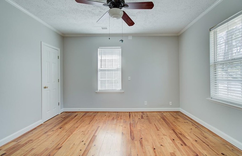 2848 Midway Rd, Decatur GA  30030-4635 exterior