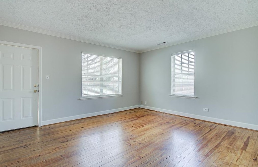 2848 Midway Rd, Decatur GA  30030-4635 exterior