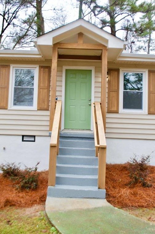 2914 Lowrance Dr, Decatur GA  30033-5821 exterior