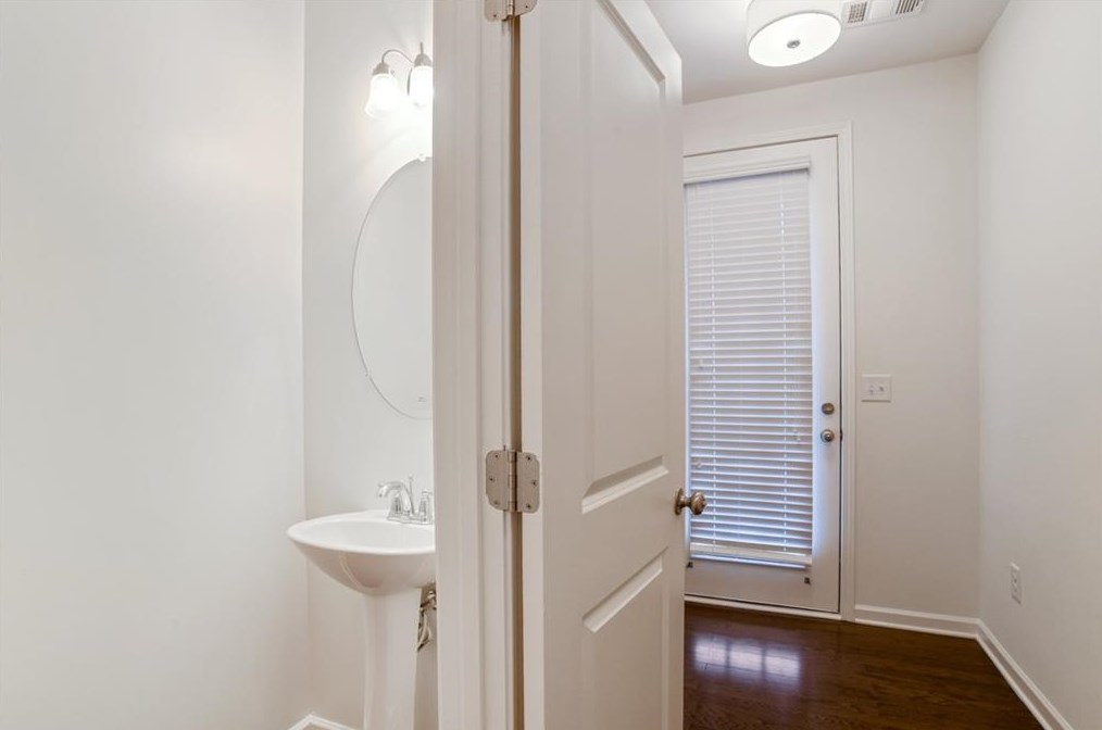 5072 Longview Walk, Decatur GA  30035-4187 exterior