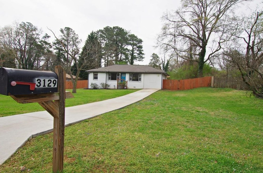 3129 Leeland Rd, Decatur GA 30032-2838 exterior