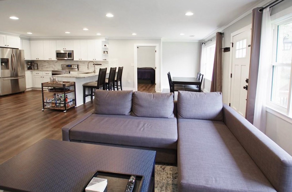 3129 Leeland Rd, Decatur GA  30032-2838 exterior