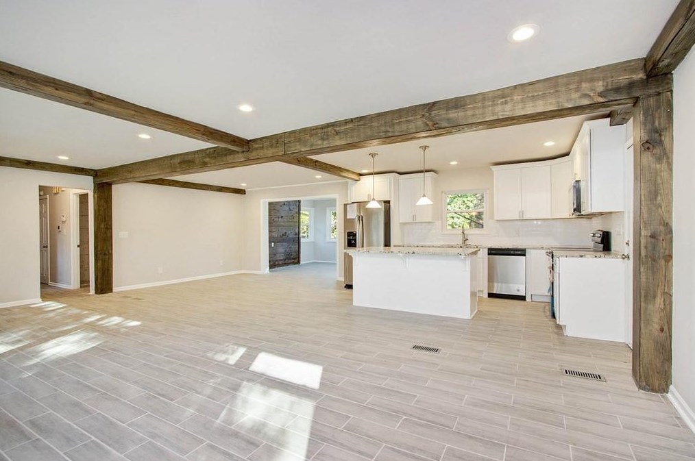 1754 Wilmont Dr, Atlanta GA  30329-2823 exterior