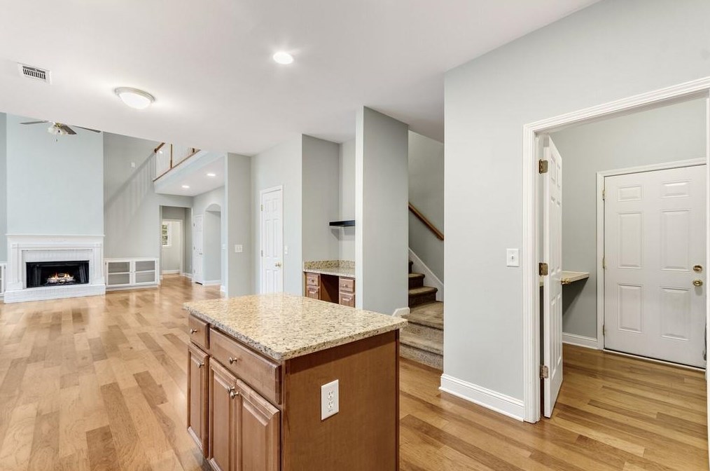 12595 Huntington Trce Ln, Alpharetta GA 30005-7504 exterior