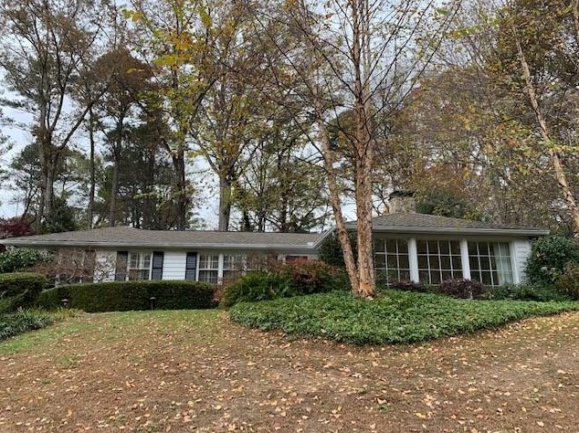 1477 Peachtree Battle Ave, Atlanta GA  30327-1425 exterior