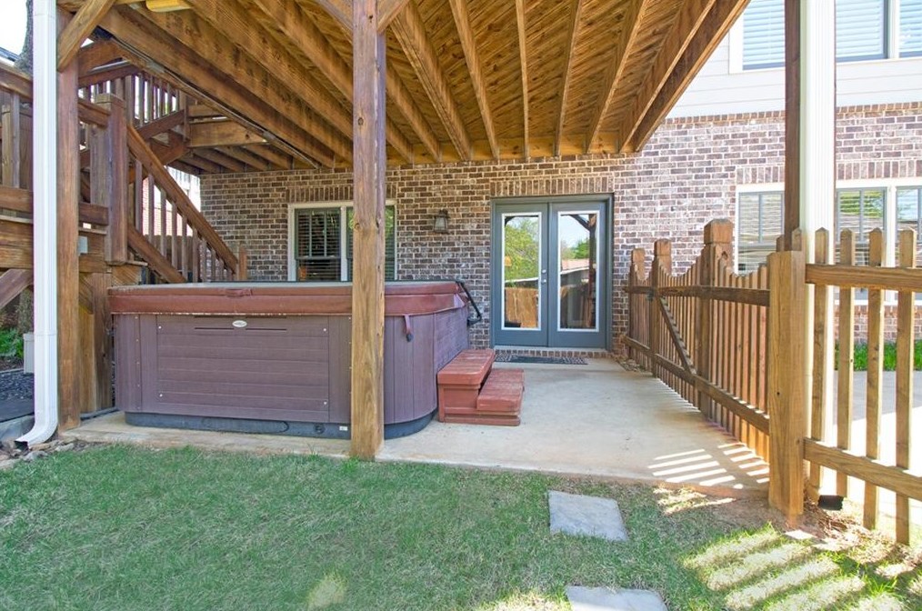 108 Benson St, Decatur GA  30030-4306 exterior