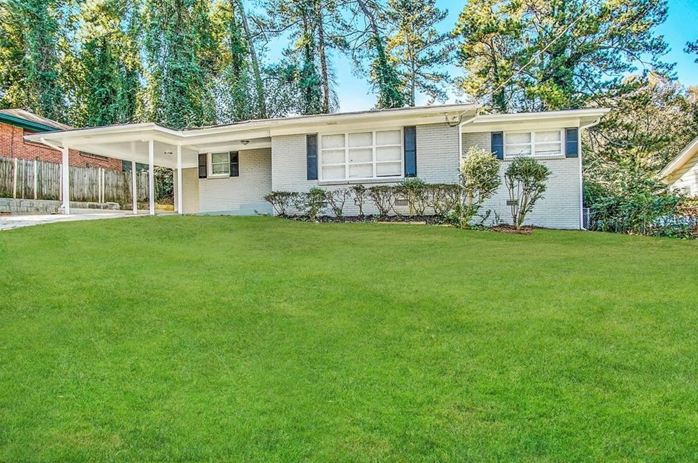 1883 Cindy Dr, Decatur GA  30032-5122 exterior