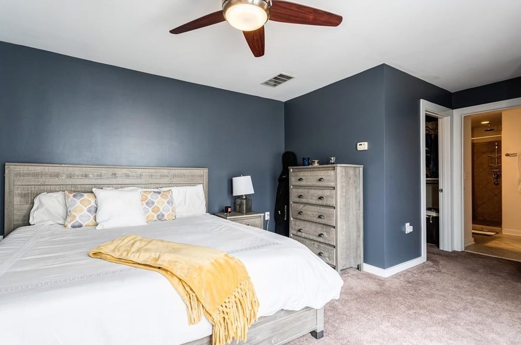 1260 Van Allen Mews, Atlanta GA 30318-4180 exterior