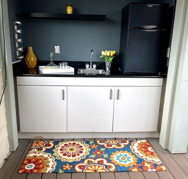 1260 Van Allen Mews, Atlanta GA 30318-4180 exterior