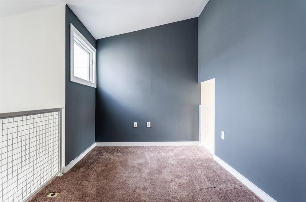 1260 Van Allen Mews, Atlanta GA 30318-4180 exterior