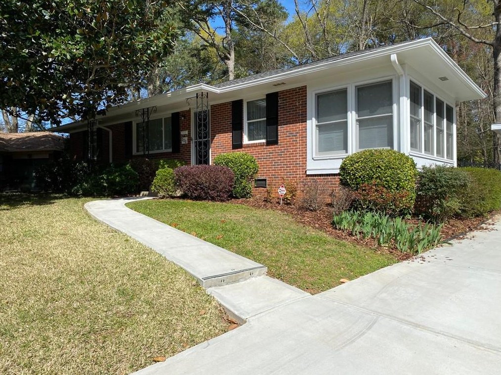 405 Westchester Dr, Decatur GA  30030-1123 exterior