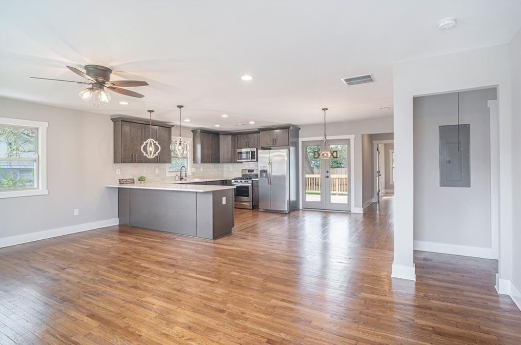 2185 Greystone Way, Decatur GA  30032-5539 exterior