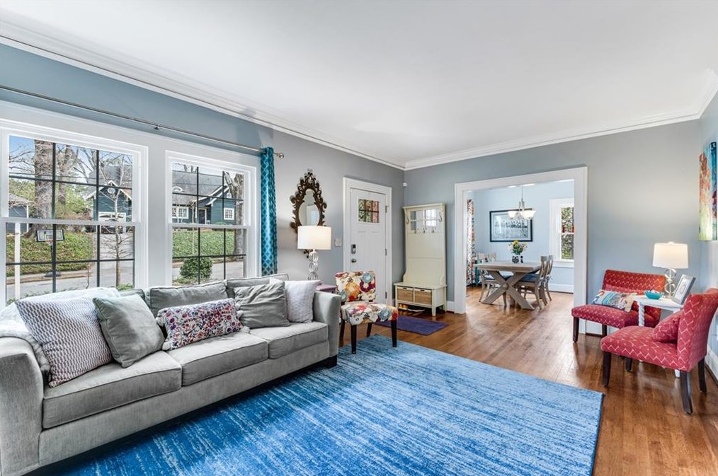 220 Woodlawn Ave, Decatur GA  30030-2311 exterior