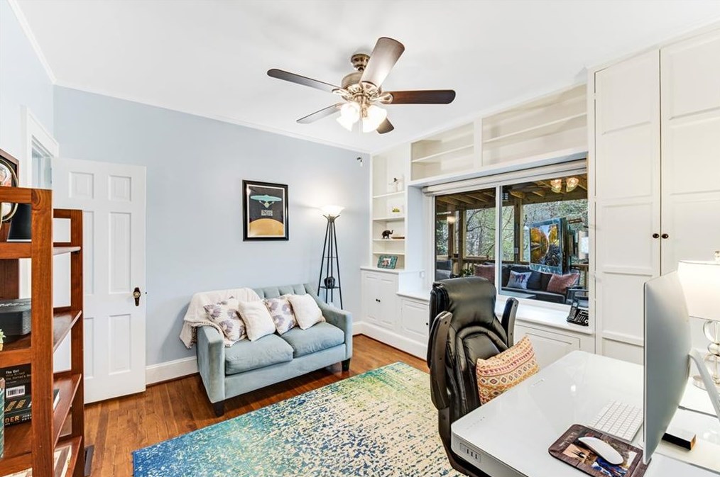 220 Woodlawn Ave, Decatur GA  30030-2311 exterior