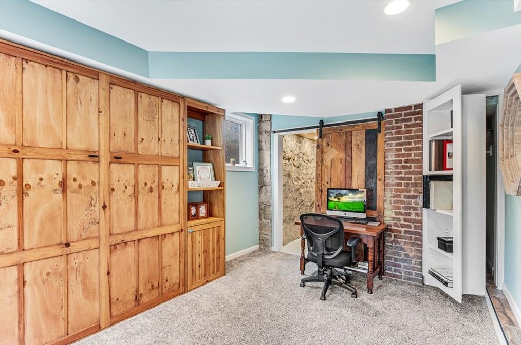 220 Woodlawn Ave, Decatur GA  30030-2311 exterior