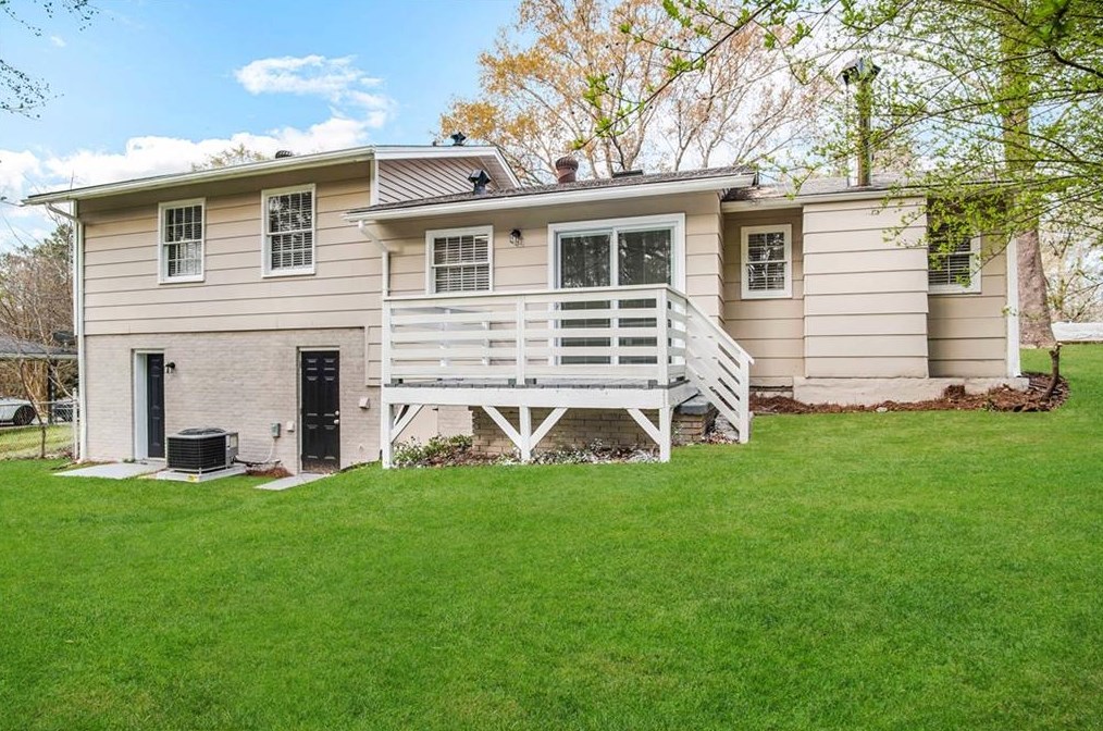 4326 Aldergate Dr, Decatur GA  30035-2101 exterior