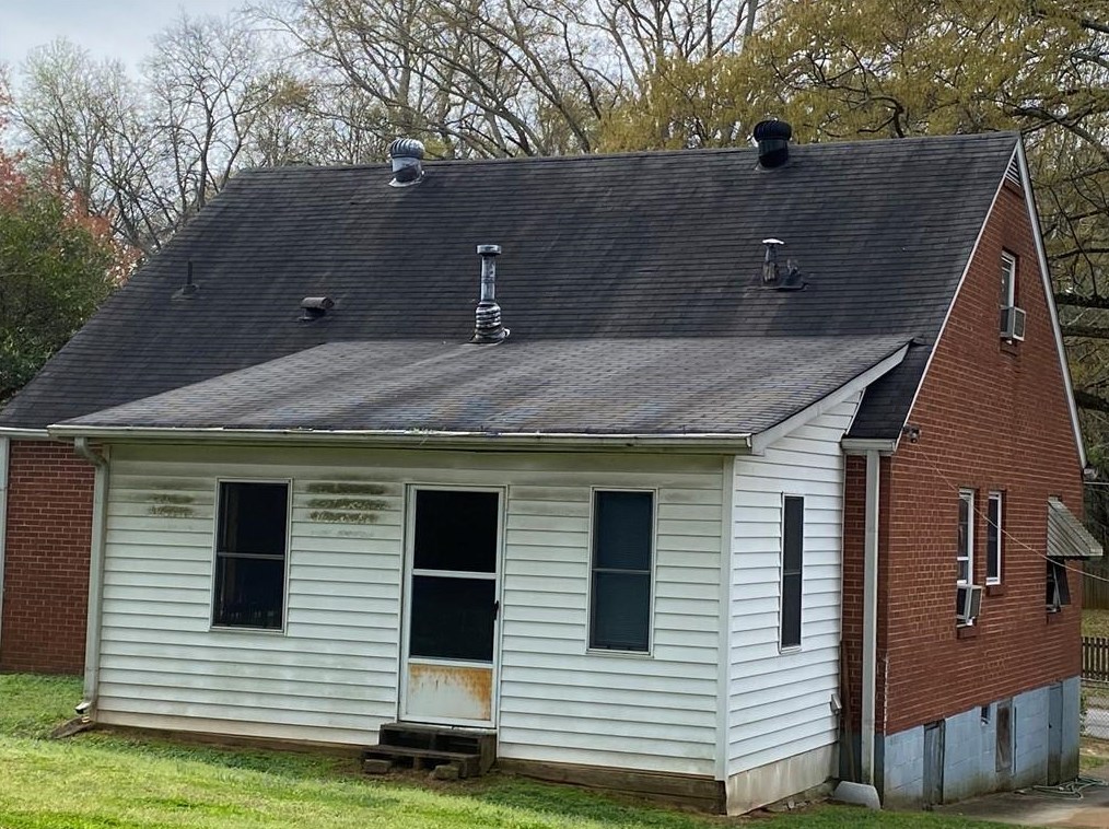 2818 Midway Rd, Decatur GA  30030-4635 exterior