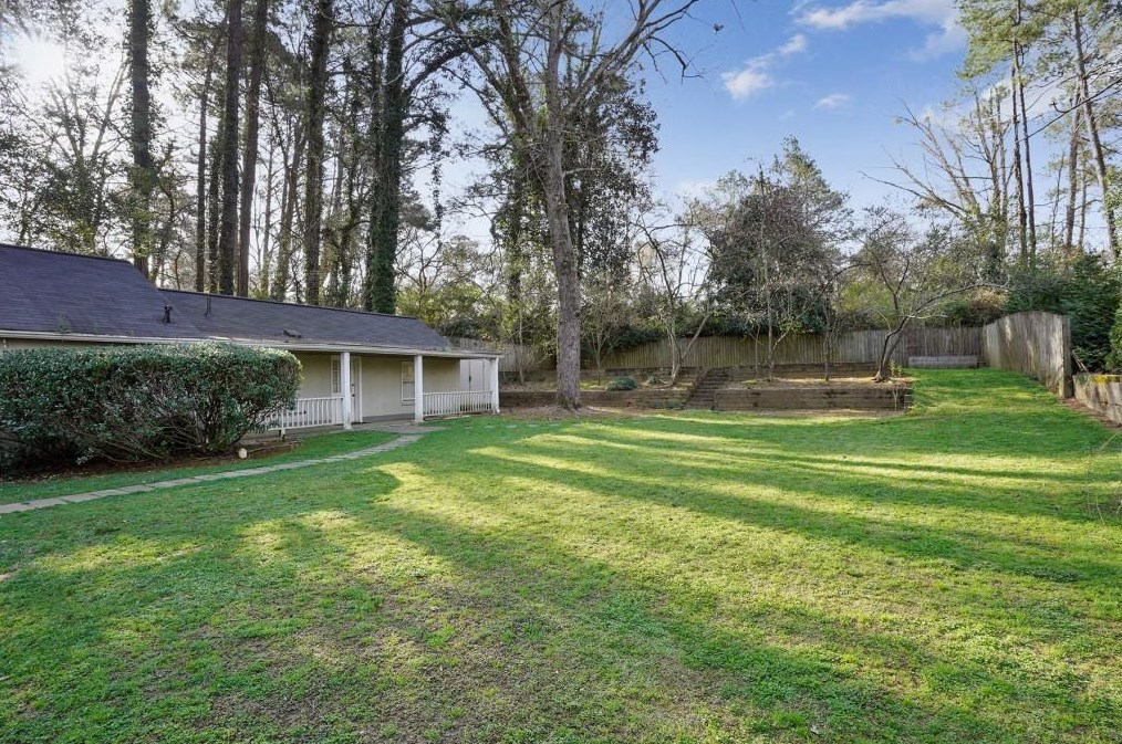 4528 Wieuca Rd, Atlanta GA  30342-3332 exterior